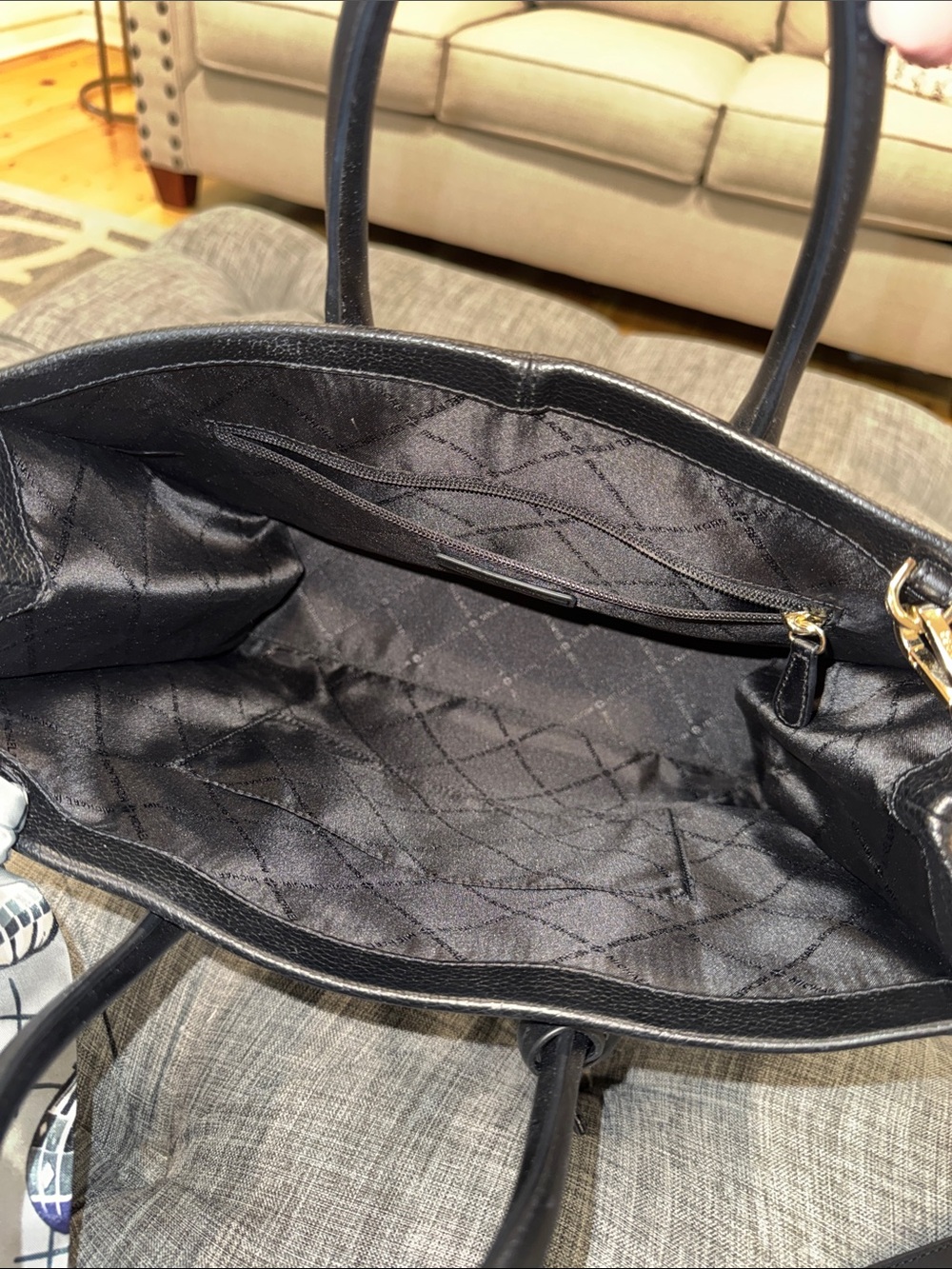 Michael Kors Bag Black Pebbled Leather Logo Structured Tote Satchel Crossbody - Picture 11 of 17